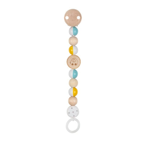 Die Schnullerkette Auto ist eine bezaubernde Schnullerkette aus runden Holz- und Silikonperlen in den Farben natur, weiß, blau und gelb, mit einem runden Clip an einem Ende und einem weißen Ring am anderen - ein ideales Babygeschenk.